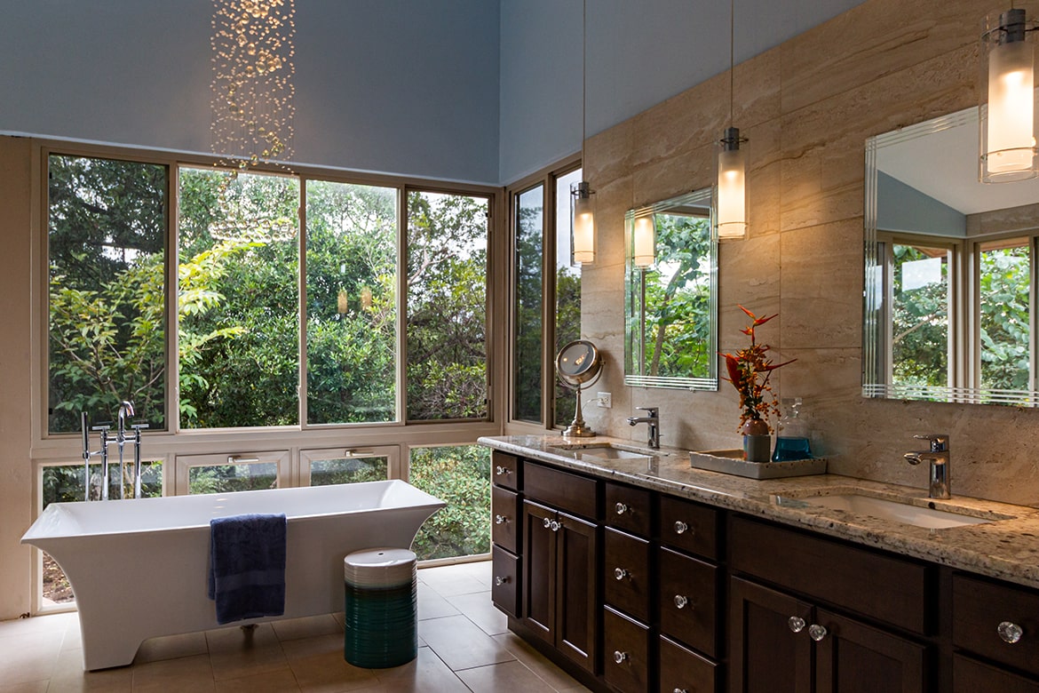 Luxury Villa In Alice